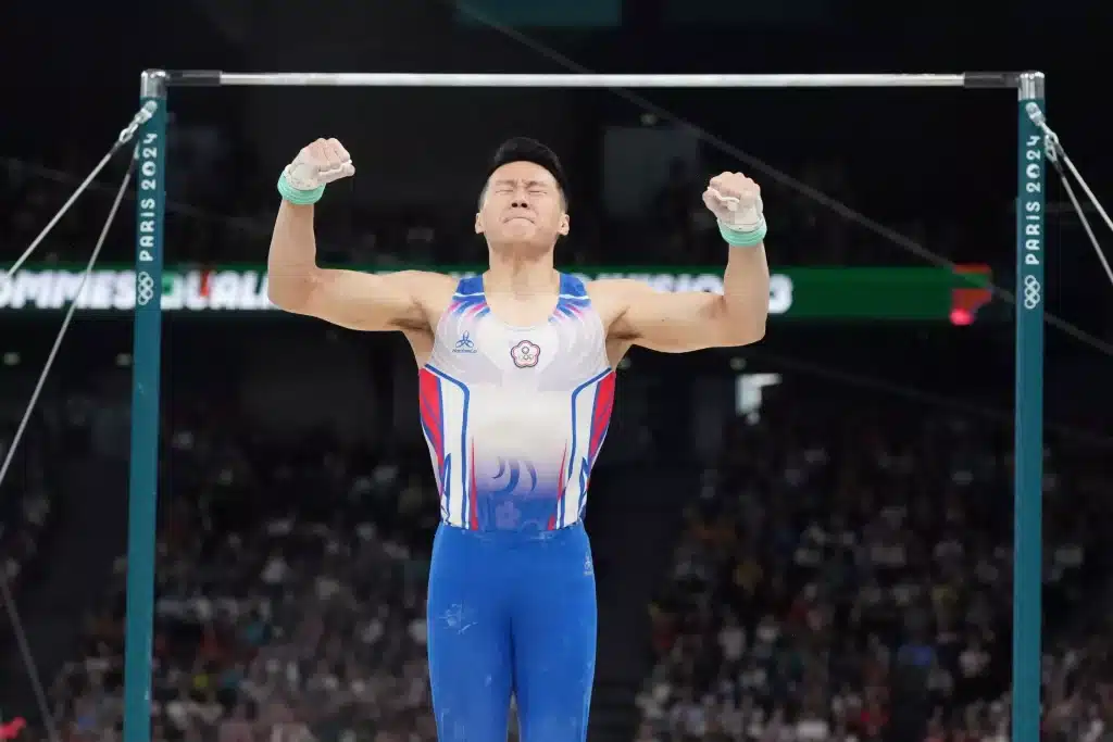 唐嘉鴻決戰男子單槓決賽