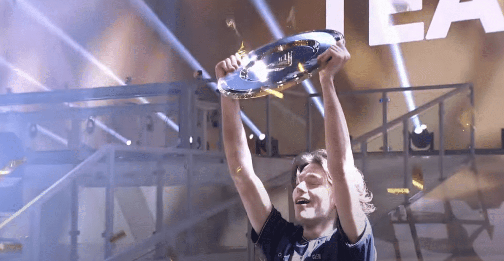 星海爭霸2電競世界盃：CLEM以摧枯拉朽之勢奪冠，40萬美元獎金輕鬆入袋！