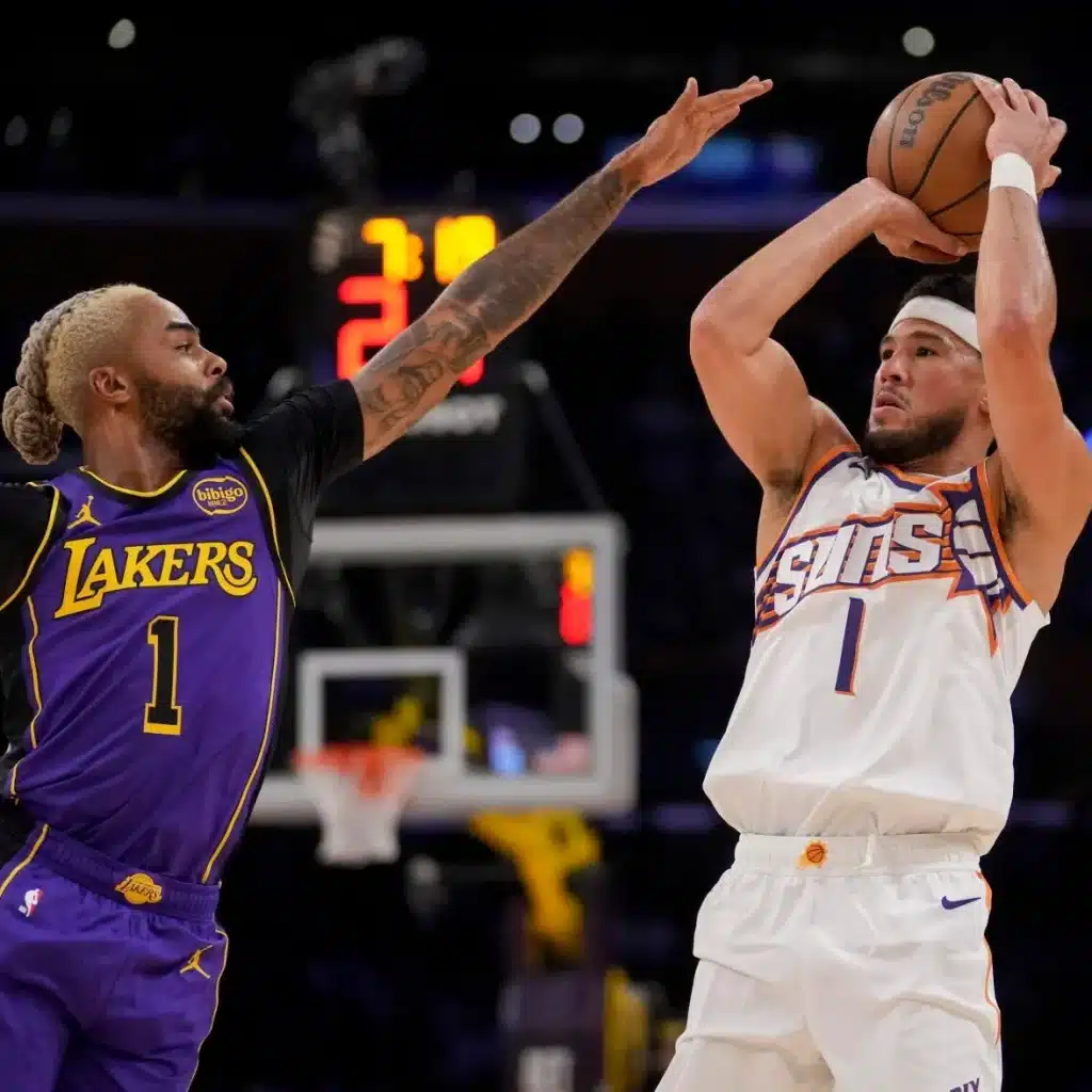 NBA》雙星閃耀！Booker 33分、KD 30分，太陽109：105擊敗湖人！湖人開季三連勝夢碎！