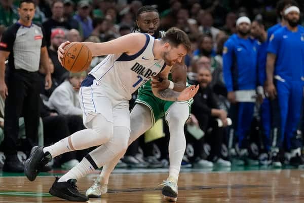 塞綠三分雨狂轟猛炸!追平NBA單場紀錄,誓言連霸