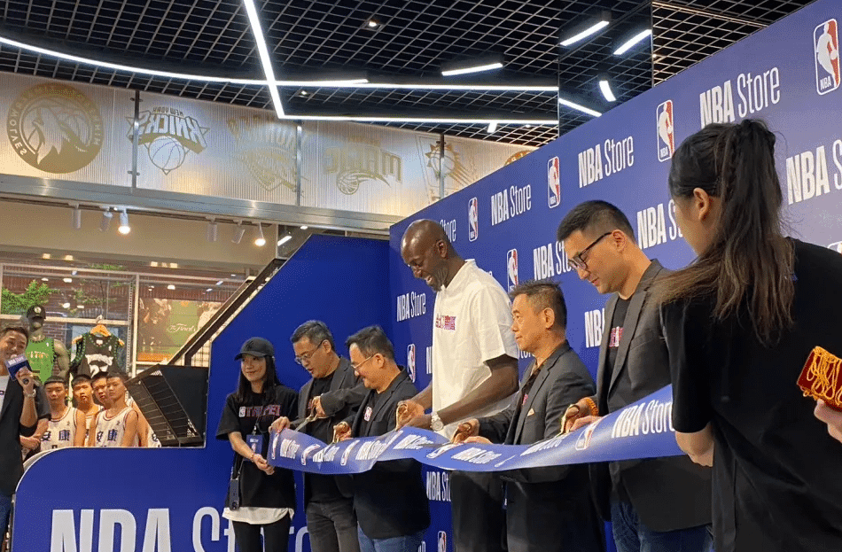 重磅消息！Kevin Garnett來台當NBA Store開幕嘉賓，掀起籃球熱潮，揭曉夢幻五人名單！
