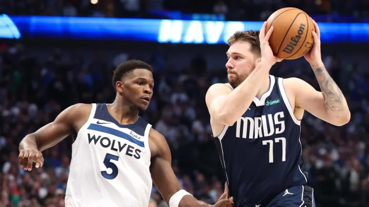 Edwards單節爆發 獨行俠險勝灰狼