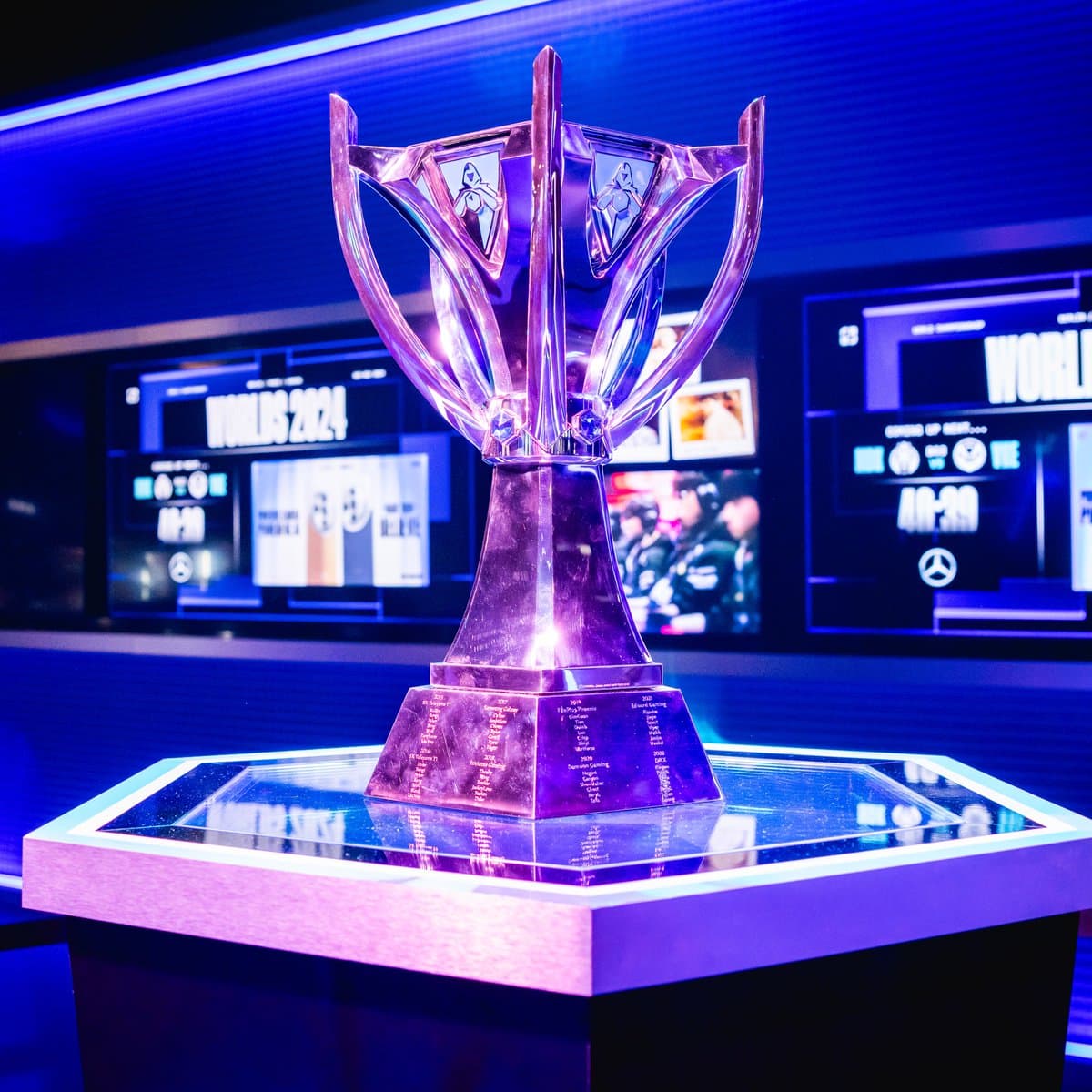 2024 LoL世界賽懶人包！賽程、隊伍、直播一次搞定！新手也能輕鬆看懂！