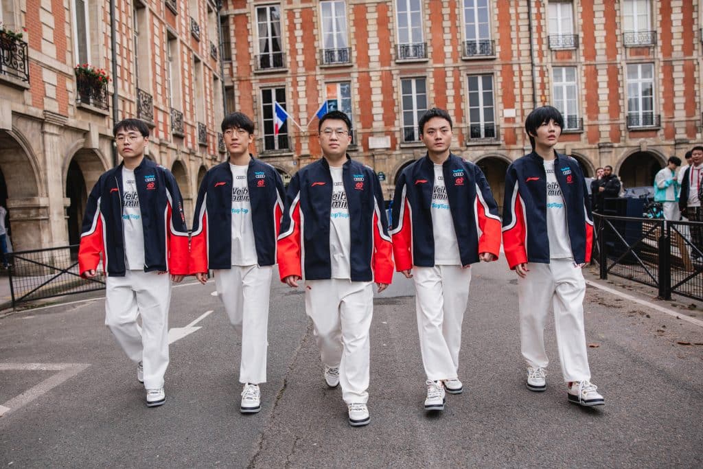 LOL世界賽》BLG王者歸來！3:0血虐WBG，全華班時隔近11年再登決賽巔峰！