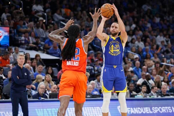 NBA》大神火力全開! 勇士127:116擊潰雷霆,第三節「一波流」太誇張,Curry 36分超神!