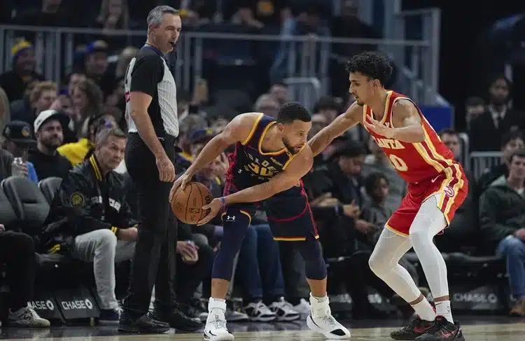 金州勇士大勝亞特蘭大老鷹 Stephen Curry領軍展現強大火力