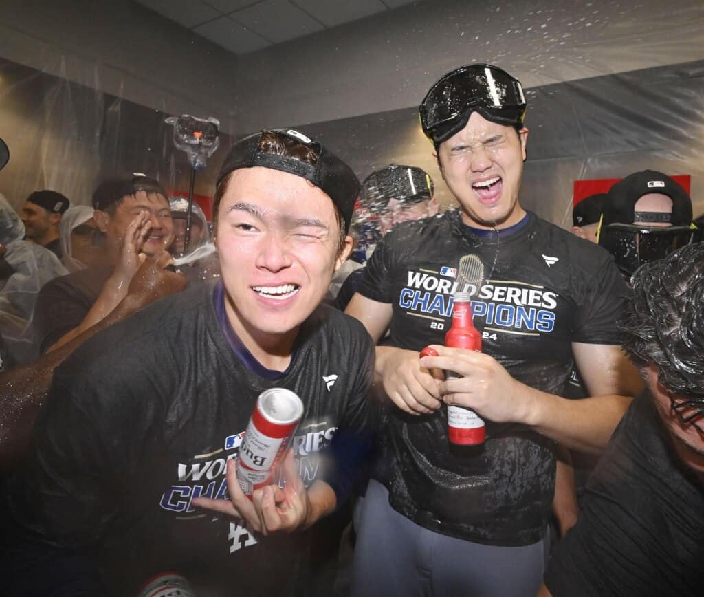 世界大賽》山本由伸太神啦！ 五冠王史上第一人，最年輕封王紀錄根本破表！