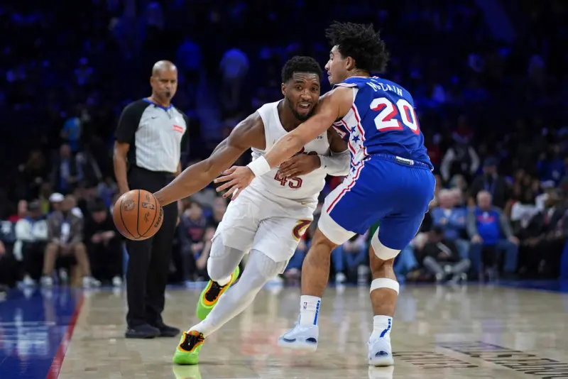 NBA》Mitchell末節砍分秀! 騎士力克76人,13連勝追平隊史紀錄!