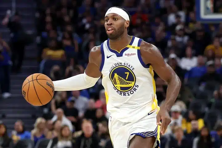 NBA》Hield神準！Curry缺陣照樣贏！勇士險勝火箭，豪取三連勝！