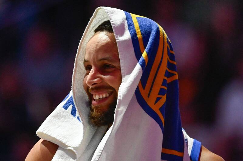 NBA》勇士6場比賽狂轟103記三分，Hield單人貢獻30顆，聯盟歷史新高！連勝3場直衝西區第二，Kerr賽後揭密！