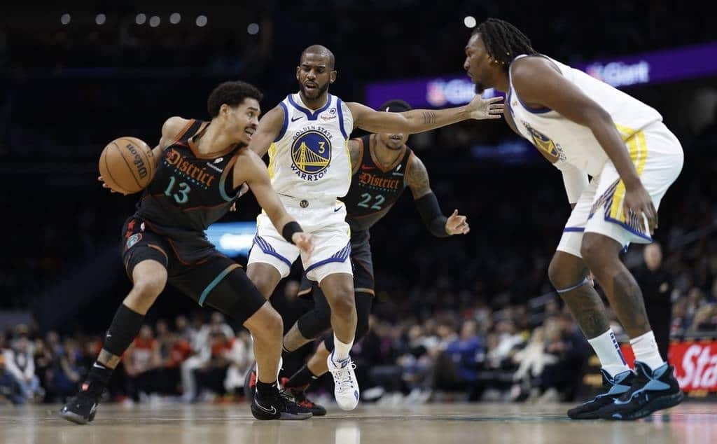 NBA》Draymond Green和Jordan Poole上演「指尖上的戰爭」!互不相讓,火藥味十足!