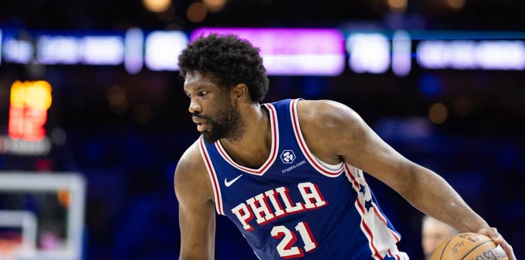 NBA》Joel Embiid「賽前」就開啟爭議模式!還未上場就1技犯+2聯盟調查+3禁賽,這季還能安分?