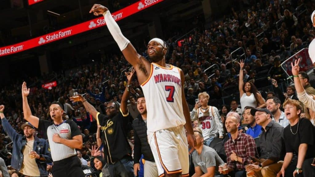 NBA》驚天逆轉!Hield三分彈鎖定勝局,勇士笑納五連勝,Kerr成眾矢之的!