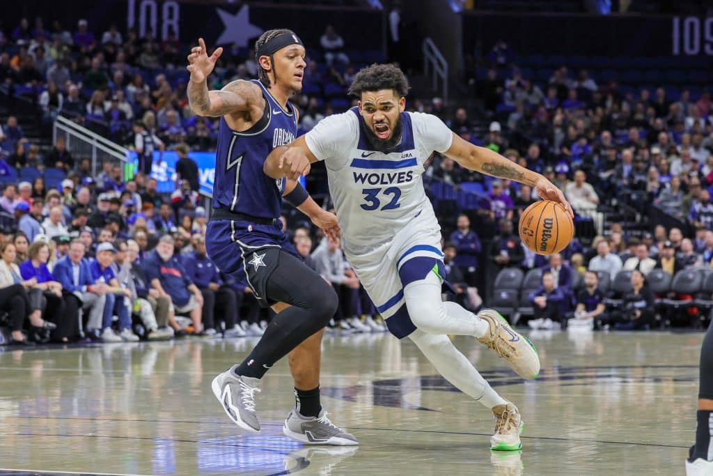 NBA》最狂少主！Edwards賽場比中指挑釁球迷，恐遭重罰81萬！