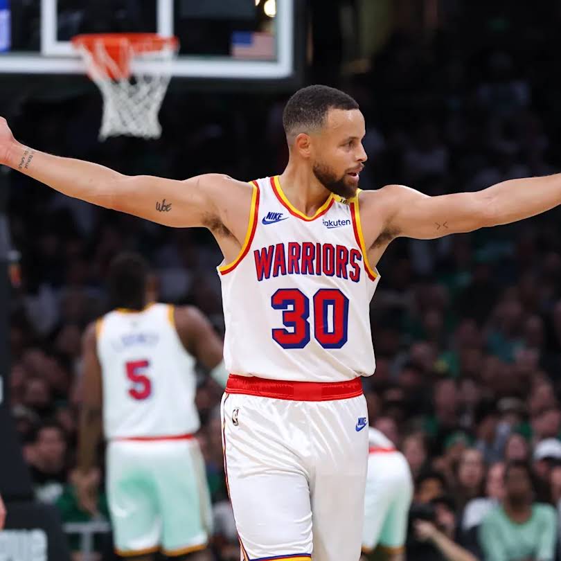 NBA》勇士強勢回歸！7勝1敗開季狂掃聯盟，綠衫軍也擋不住！經典陣容再現，王者風範依舊！