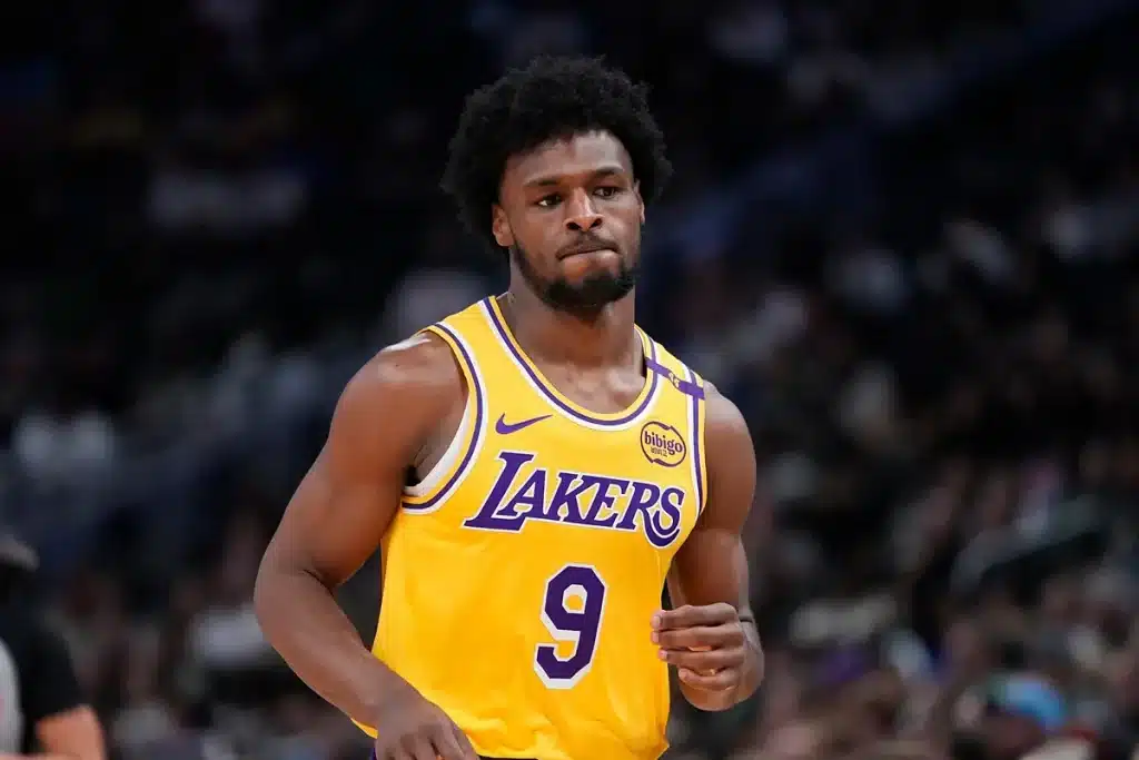 意外之旅,驚喜表現:Bronny James客場爆發砍下生涯新高