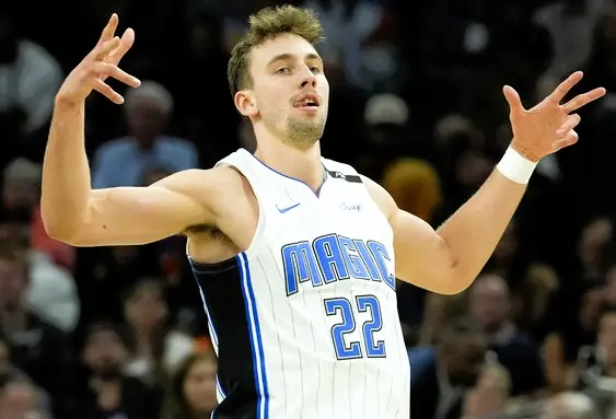 NBA》魔術遭重擊！當家球星Wagner重傷倒下，無限期缺陣，球隊戰力恐崩盤！