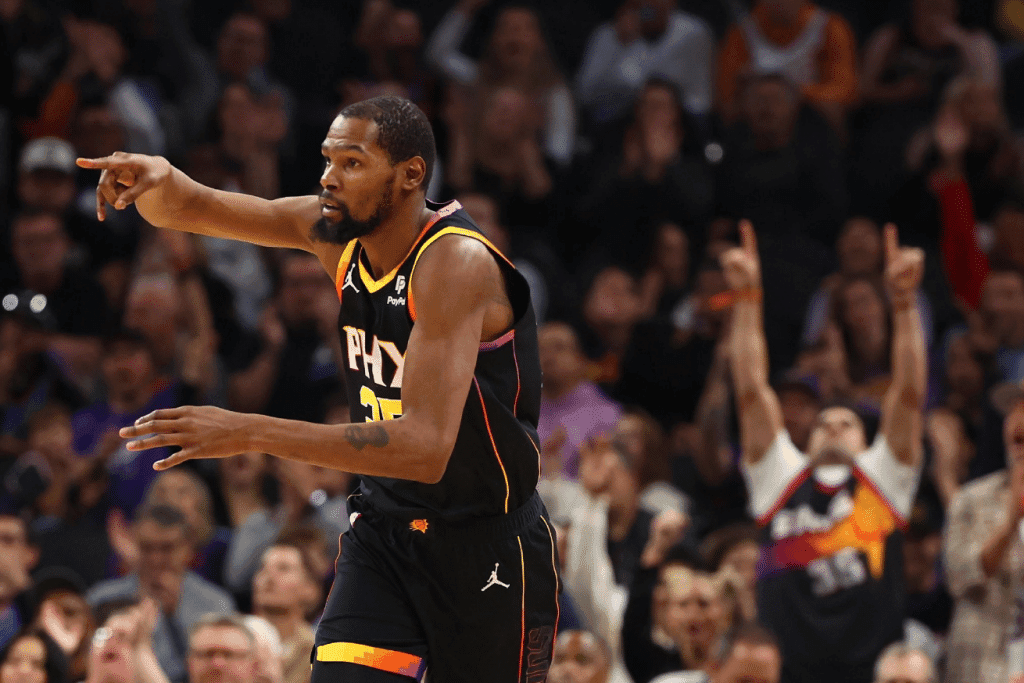 NBA》晴天霹靂！籃網王牌KD腳踝重傷，恐缺席兩週！本季勝率將崩盤？