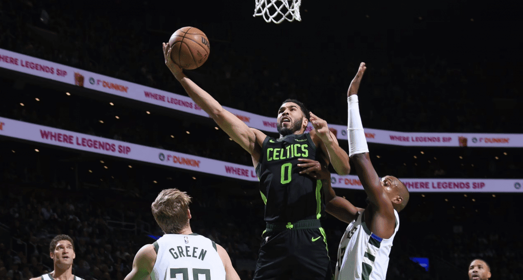 NBA》Ja Morant神擋殺神!32分狂轟猛炸,灰熊逆轉擊敗綠衫軍,Tatum連勝紀錄終止!