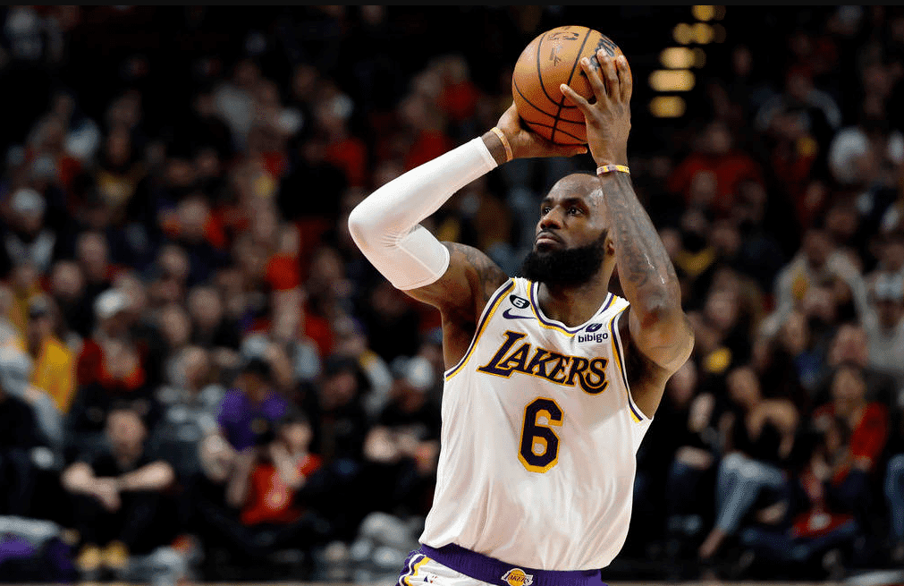 NBA》慘奪87分!湖人慘不忍睹!詹黑都看不下去啦!跪求詹皇救駕!