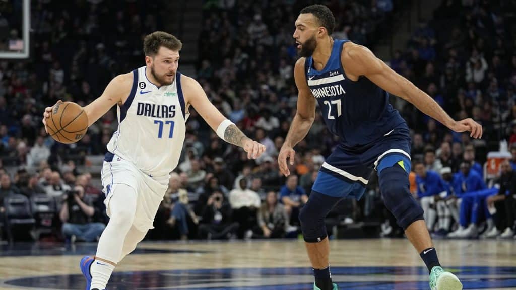 NBA》Doncic罰球狂轟!一人抵全隊!獨行俠絕地大反攻,121:116氣走灰熊,晉級NBA盃8強!