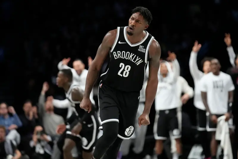 NBA》湖人補強大成功!半路殺出報價,搶走灰熊鎖定的Dorian Finney-Smith!