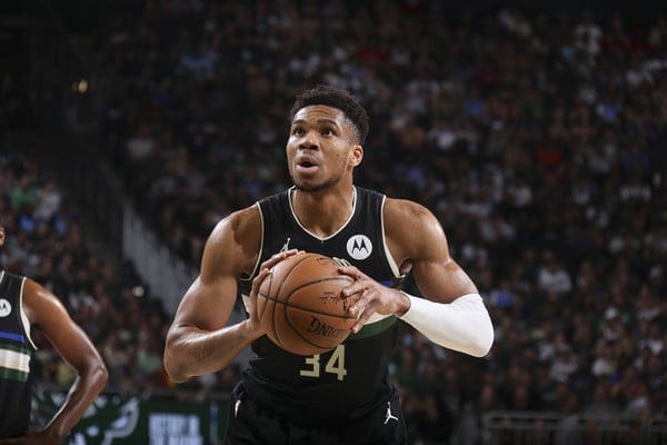 第二屆NBA盃落幕:公鹿奪冠,冠軍獎金再創新高
