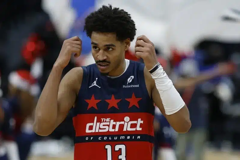 NBA》跨年前大驚喜!Poole致勝三分彈,巫師113:110擊敗黃蜂,本季第5勝到手!