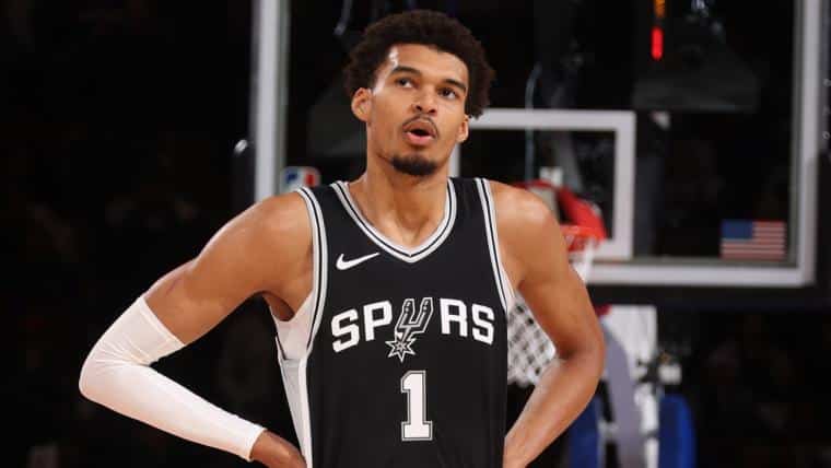 NBA》Wembanyama巴黎獻技狂砍30分!馬刺上演逆轉秀,140:110大勝溜馬30分