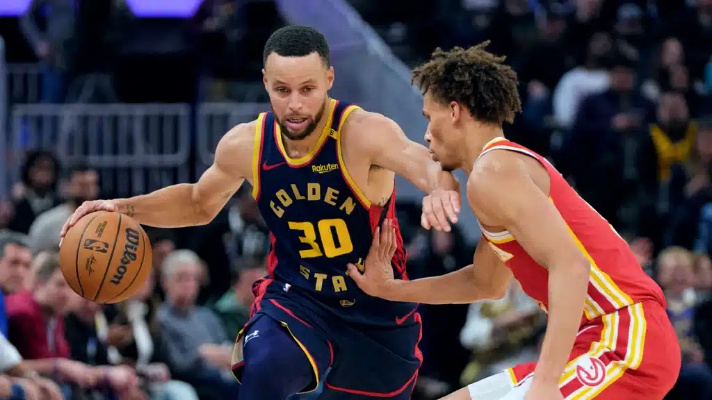 NBA》天啊!Curry狂飆8記三分球也沒用,勇士還是98:114輸給熱火,這是什麼命運?